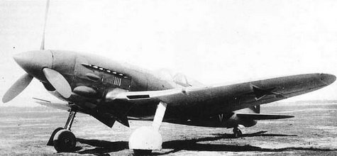 Опытный истребитель Н.Н. Поликарпова ИТП (М-1), 1942 год. Конструкторское бюро Поликарпова и завод № 51 работали в эвакуации в Новосибирске. Где сделан снимок, не указано.